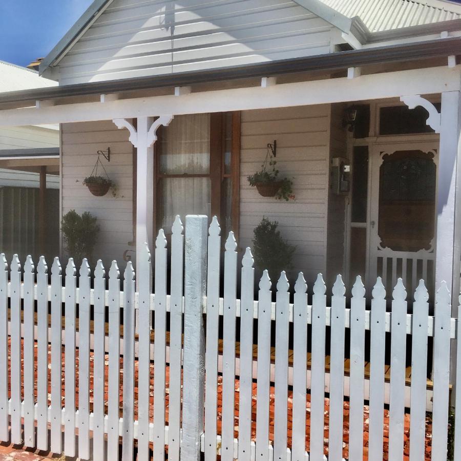 Railway Cottage Bunbury Exterior photo